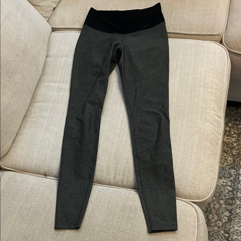 NIKE Womens Gray Leggings